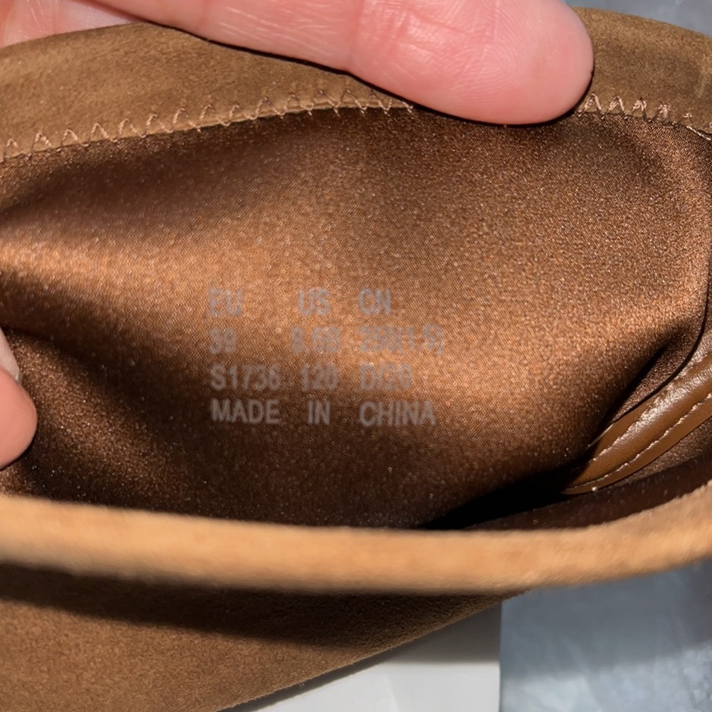 NIB Stuart Weitzman Dalenna Suede Boot - Picture 14 of 14